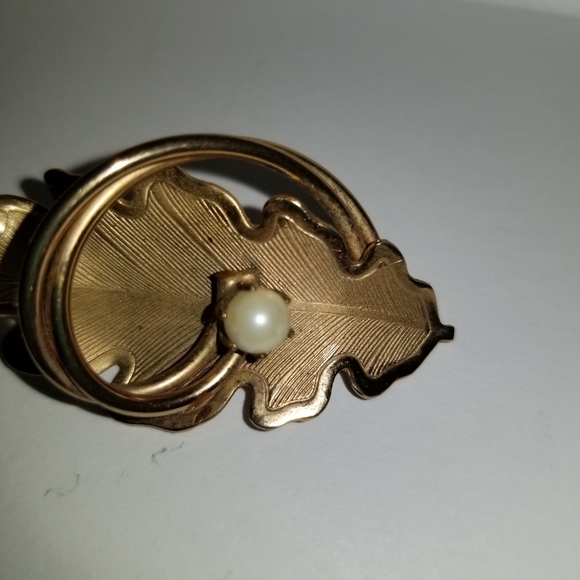 Vintage Broach - Picture 12 of 16